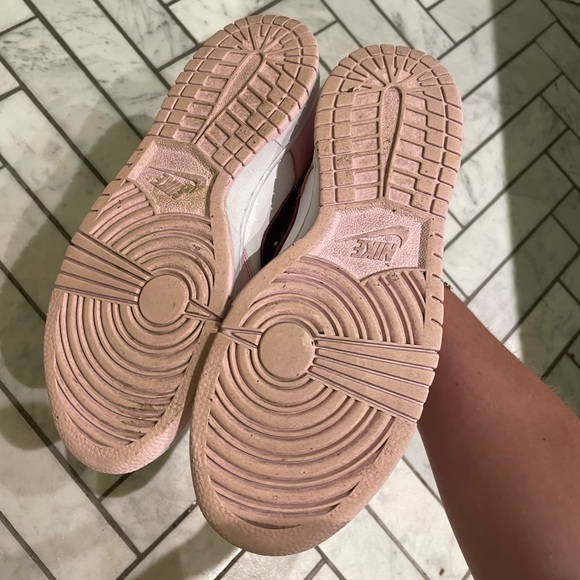 Nike DUNK LOW GS 'PINK FOAM' Beetroot 6Y US 8 Djerf - Picture 4 of 6